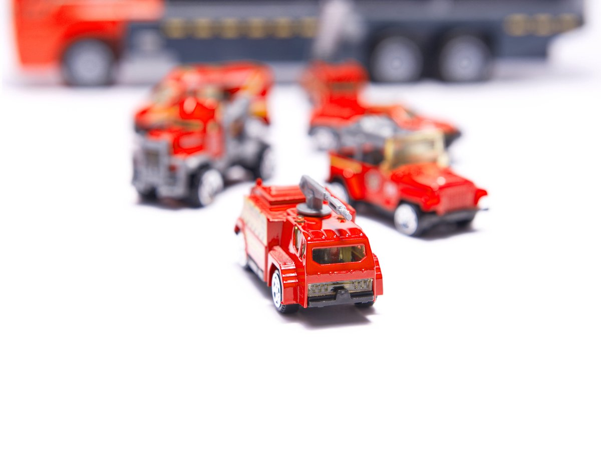 Ariko Vrachtwagen - Vrachtauto - Brandweerauto - Ladderwagen - Pick-up auto - Sleepauto - MetaalAmbulanceauto - Vrachtwagen