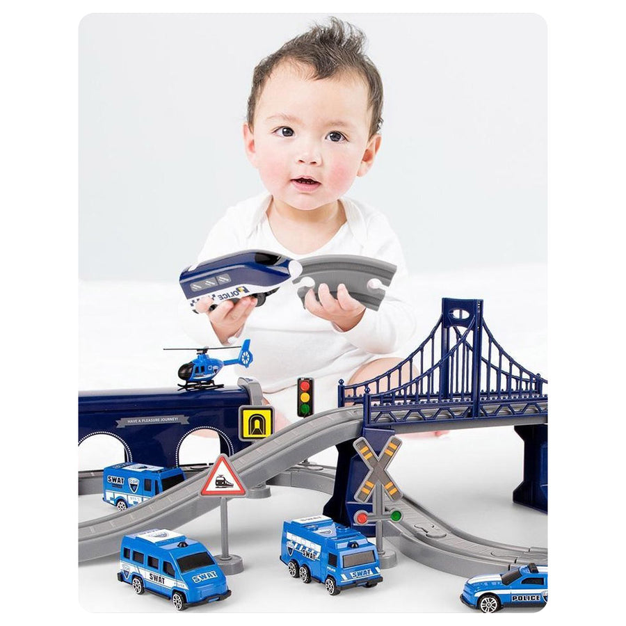 Ariko XXL Elektrische Politie Treinbaan | Racebaan | 92 delig | Politie Stad | 350CM Treinbaan | Met auto's en helikopter | Inclusief 2 x Philips AAA batterijen