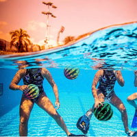 Thumbnail for Ariko stevige onderwaterbal XXL | Onder water bal | Met water of lucht te vullen | Waterbal | Inclusief water vulstuk | 22,8 cm | regenboogkleuren | watermeloen bal