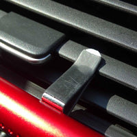 Thumbnail for Ariko Auto Lufterfrischer Silber | Sorgt für einen frischen Duft in Ihrem Lynk & Co | Autoerfrischer | Trendiges Design | Aufsteckbares Lüftungsgitter | Nachfüllbar | Autoduft | Dufterfrischer | Mit Nachfüllung