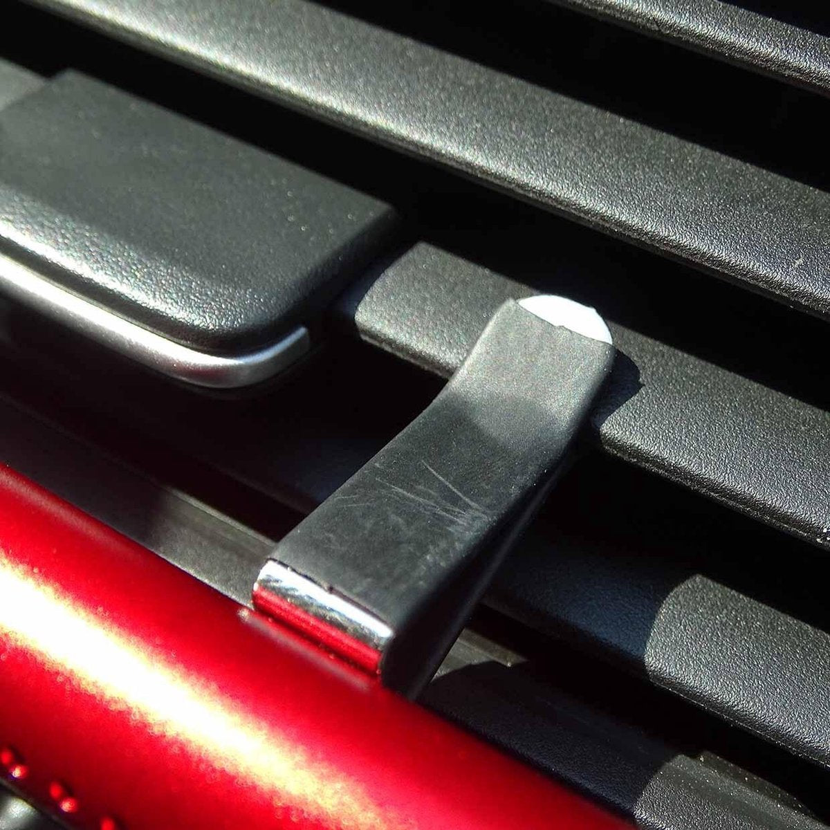 Ariko Désodorisant de voiture Bleu | Fournit un parfum frais dans votre Lynk & Co | Désodorisant pour voiture | Design tendance | Grille de ventilation montable | Rechargeable | Parfum de voiture | Désodorisant | Avec recharge