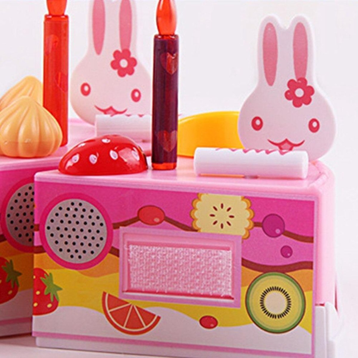 Ariko Singender Spielzeugkuchen mit Zubehör | Geburtstagstorte | 75 Stück | Rosa | Spielset | Batterien enthalten