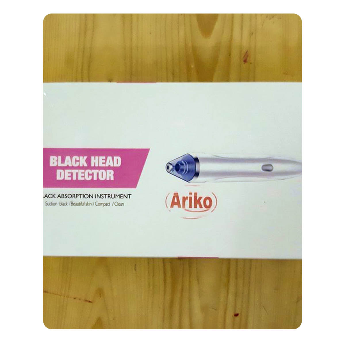 <tc>Ariko</tc> Blackhead Remover - Removes Blackheads - Cleans Clogged Pores - USB Charger