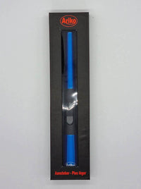 Thumbnail for Ariko Luxuriöses Plasmafeuerzeug (Blau) in Geschenkbox | USB wiederaufladbar | Flammenloses elektrisches Feuerzeug für Küche, Kerze, Grill oder Kamin | Innen- und Außenbereich | Schickes Design