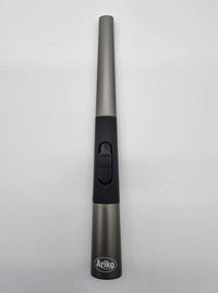 Thumbnail for Ariko Luxe Plasma Arc aansteker (Zwart) in cadeaudoos|USB- oplaadbaar| Vlamloze elektrische aansteker voor keuken, kaars, BBQ of openhaard| In- en outdoor| Chique design