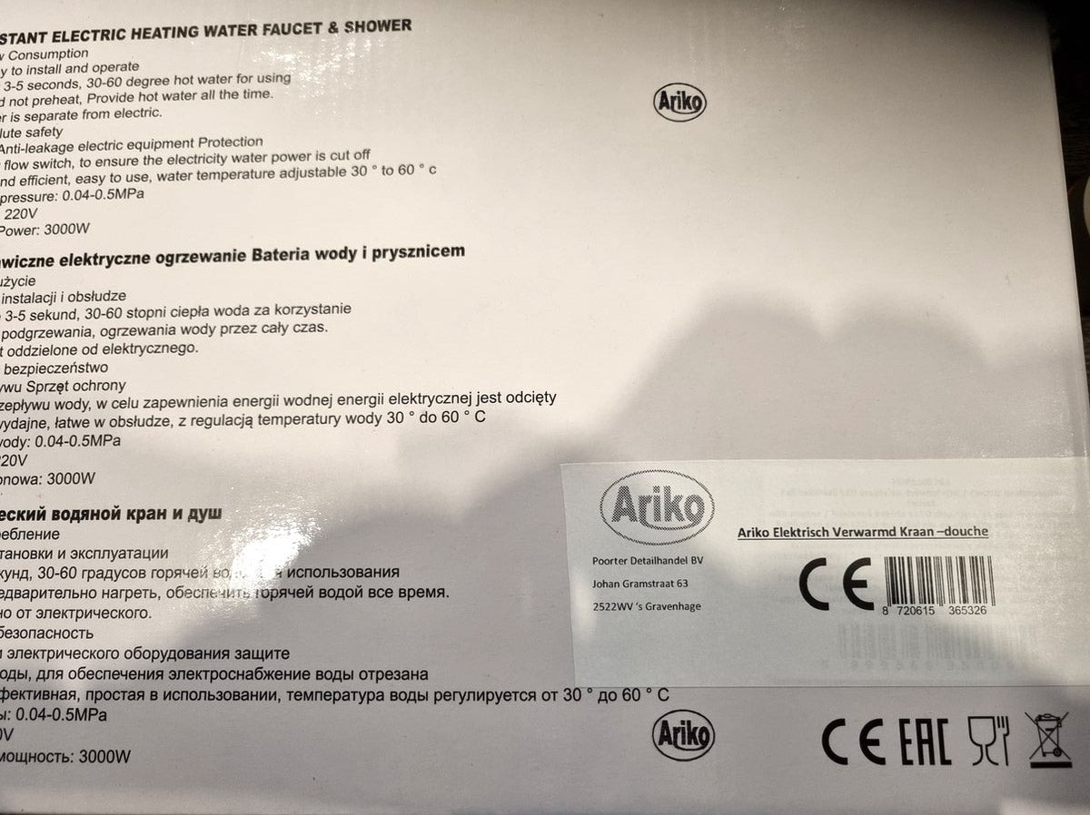 Ariko Elektrisch Verwarmd Kraan en douche - Elektrisch Instant kraan tot 60 ?c - LCD Digitaal - Niet Kokend Water - 3000W - Inclusief Douchekop